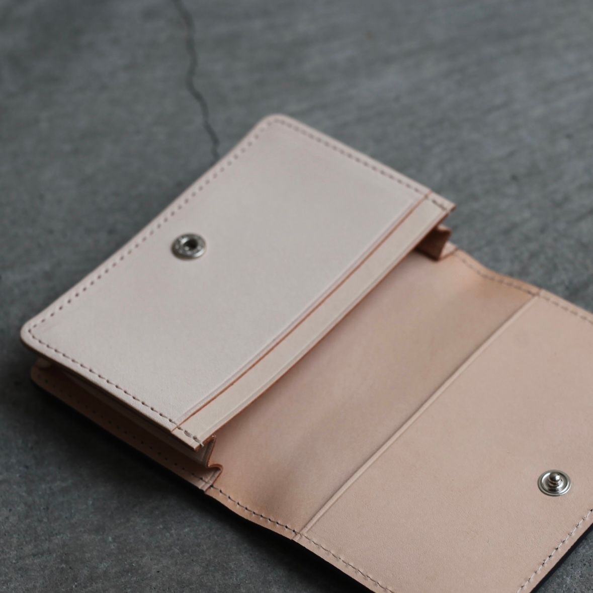 【残り一点】Multilayered Card Case(NAVY)