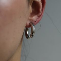 【残り一点】Follow The Path Hoop 2.5cm(SILVER)