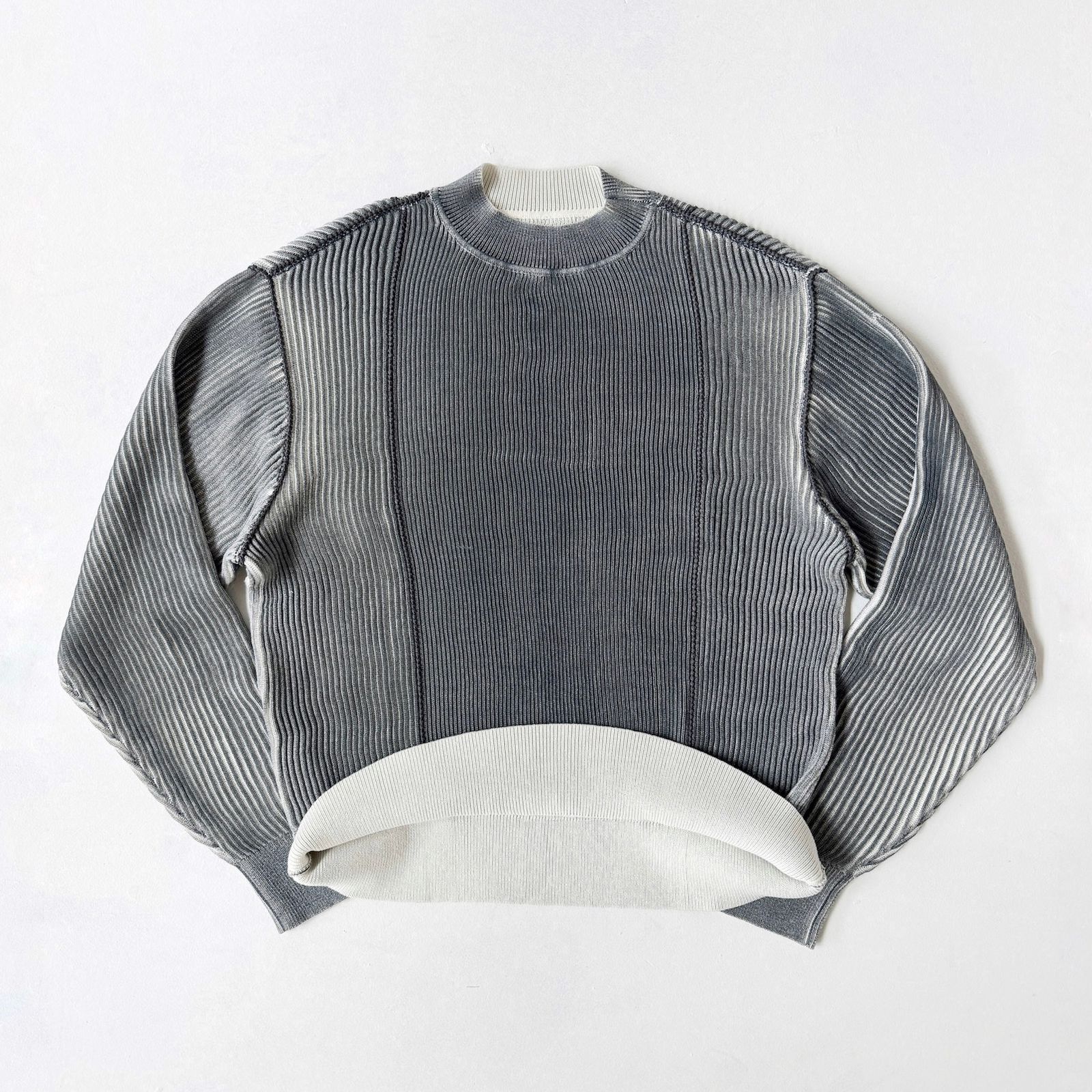 【残り一点】Charcoal Panel Knit Crewneck
