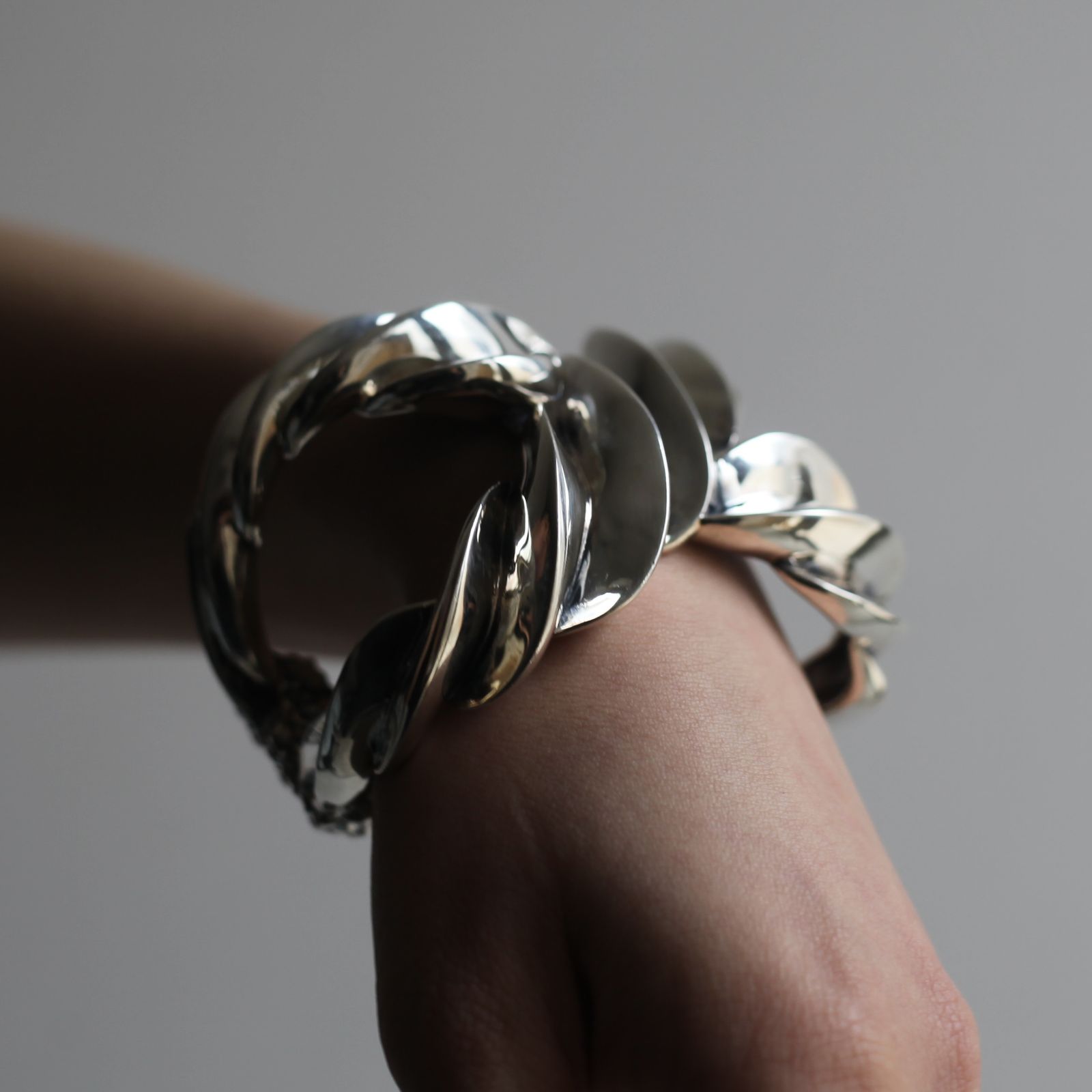 【お取り寄せ注文可能】Infinity Bangle(SILVER)
