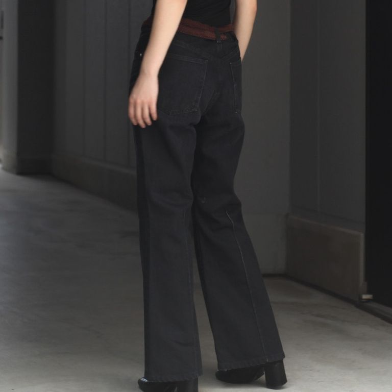 JOHNLAWRENCESULLIVAN - 【残りわずか】Washed Denim Flared Pants 