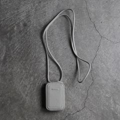 【残り一点】レザーストラップ付マイクロバッグ(WHITE BEIGE)