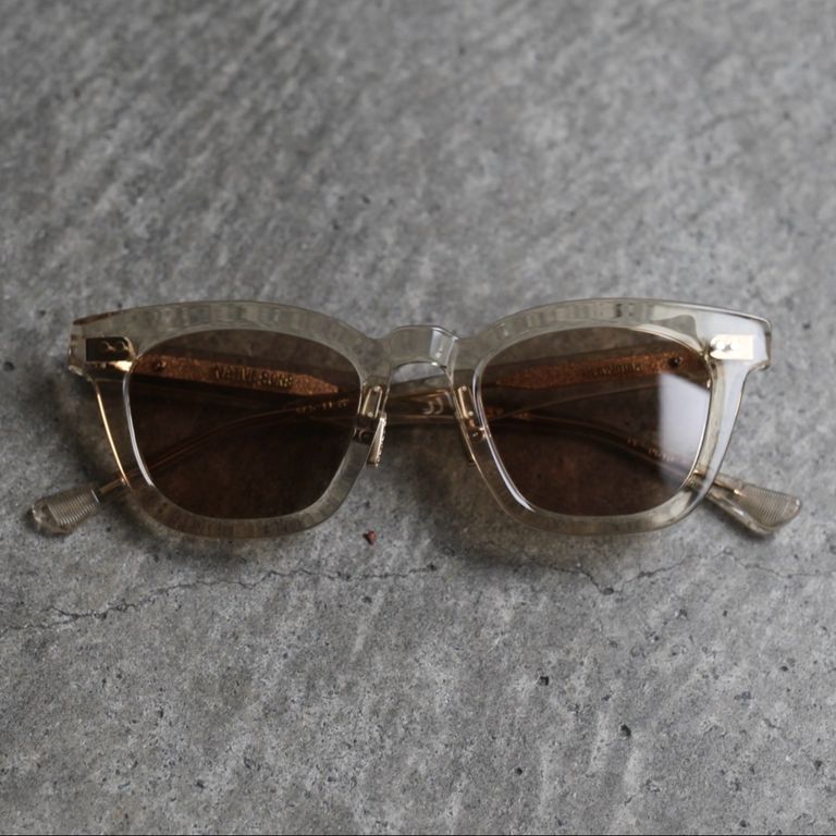 レンズ : DARK BROWN(BR-40)