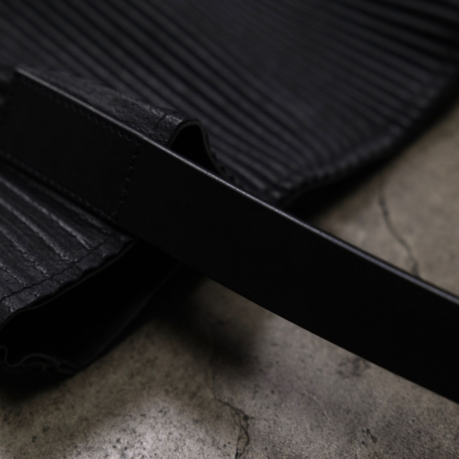 【お取り寄せ注文可能】Pleated Leather Tote Bag