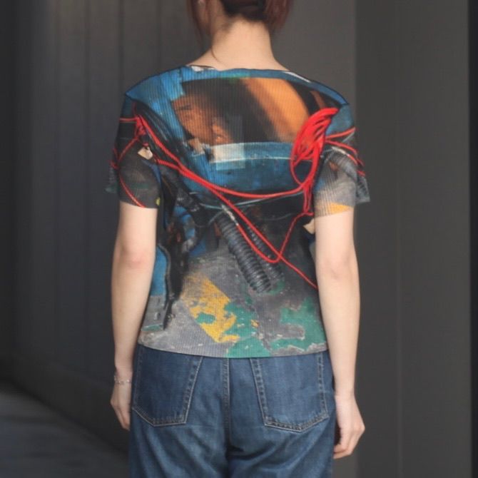 【残り一点】Sheer Graphic Top