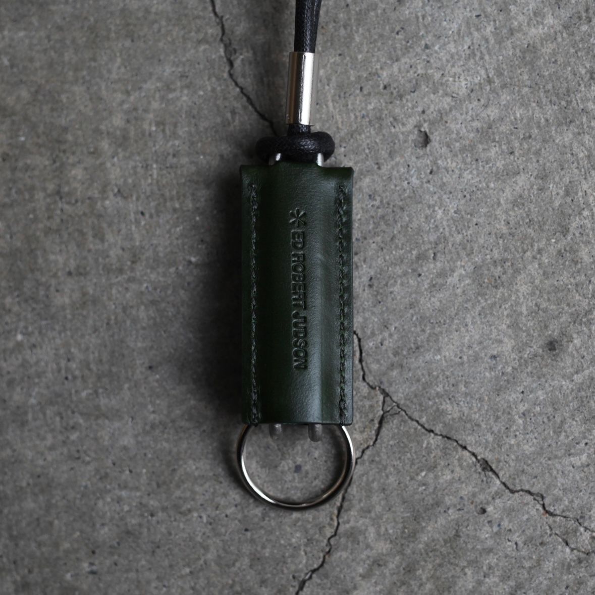 【残り一点】Spring Clip Neck Holder(CLIX_PULL UP)