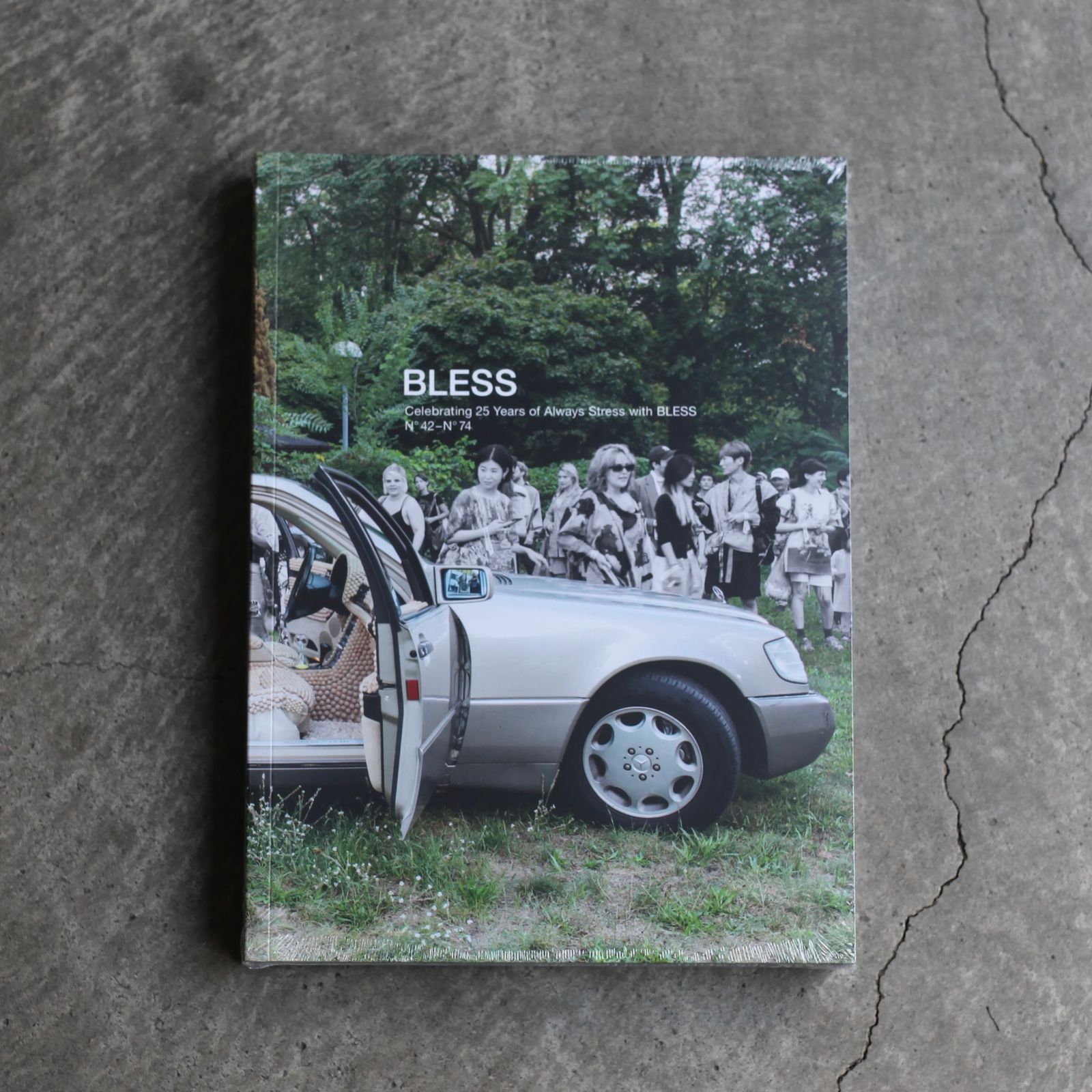 BLESS - 【残りわずか】BLESS BOOK vol.3 | ACRMTSM ONLINE STORE