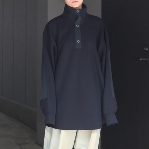 【残り一点】オーバーサイズハイネックL/S