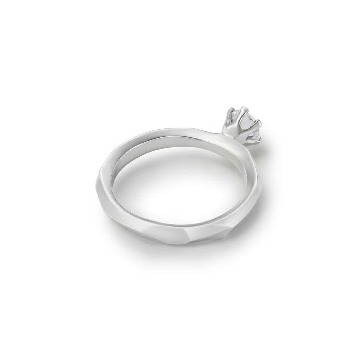 【お取り寄せ注文可能】Quon Round Ring(PLATINUM950)