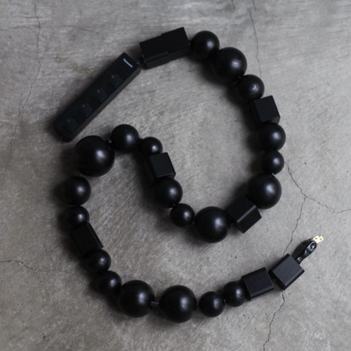 BLESS - 【残りわずか】Cable Jewelry Multiplug_1.4m(WOODEN ELEMENTS) | ACRMTSM  ONLINE STORE