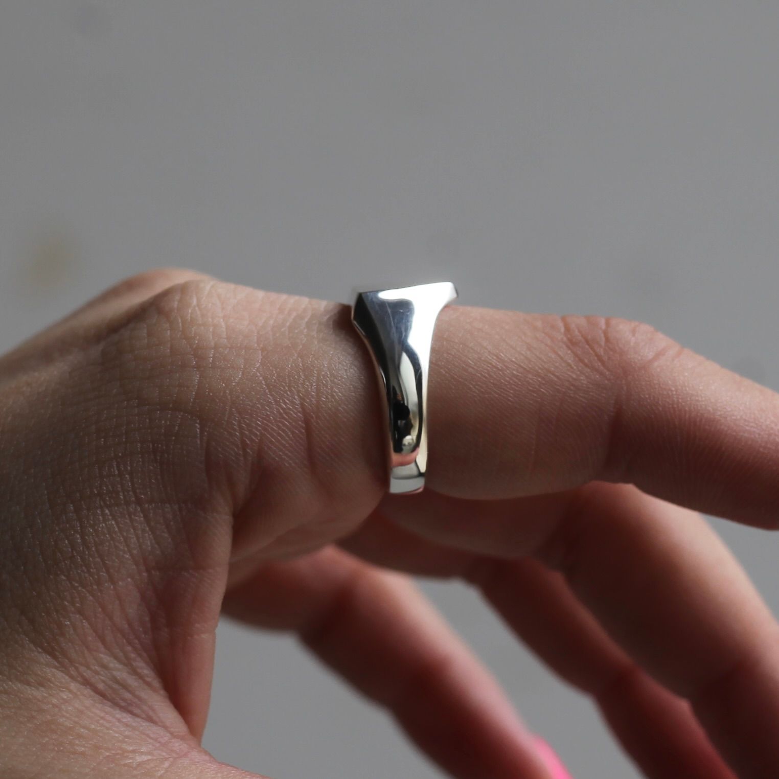 【残り一点】Triangle Signet Ring(SILVER)