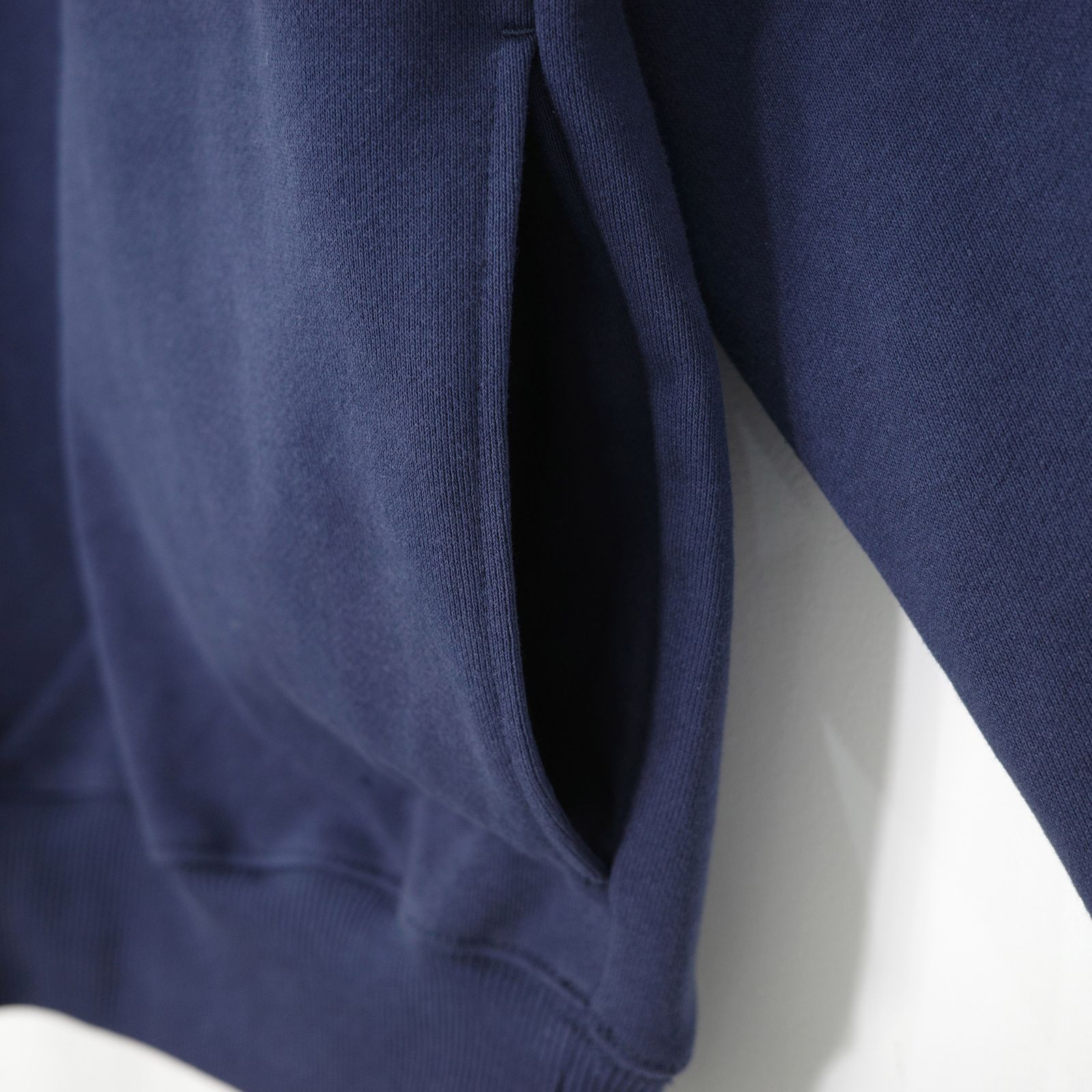 【残りわずか】Sweat Hoodie