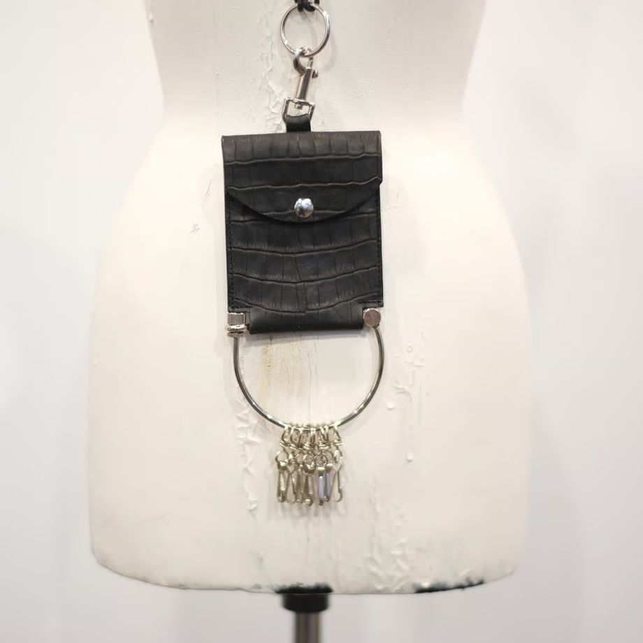 【お取り寄せ注文可能】Keyring Neck Porch(CROCODILE EMBOSS)