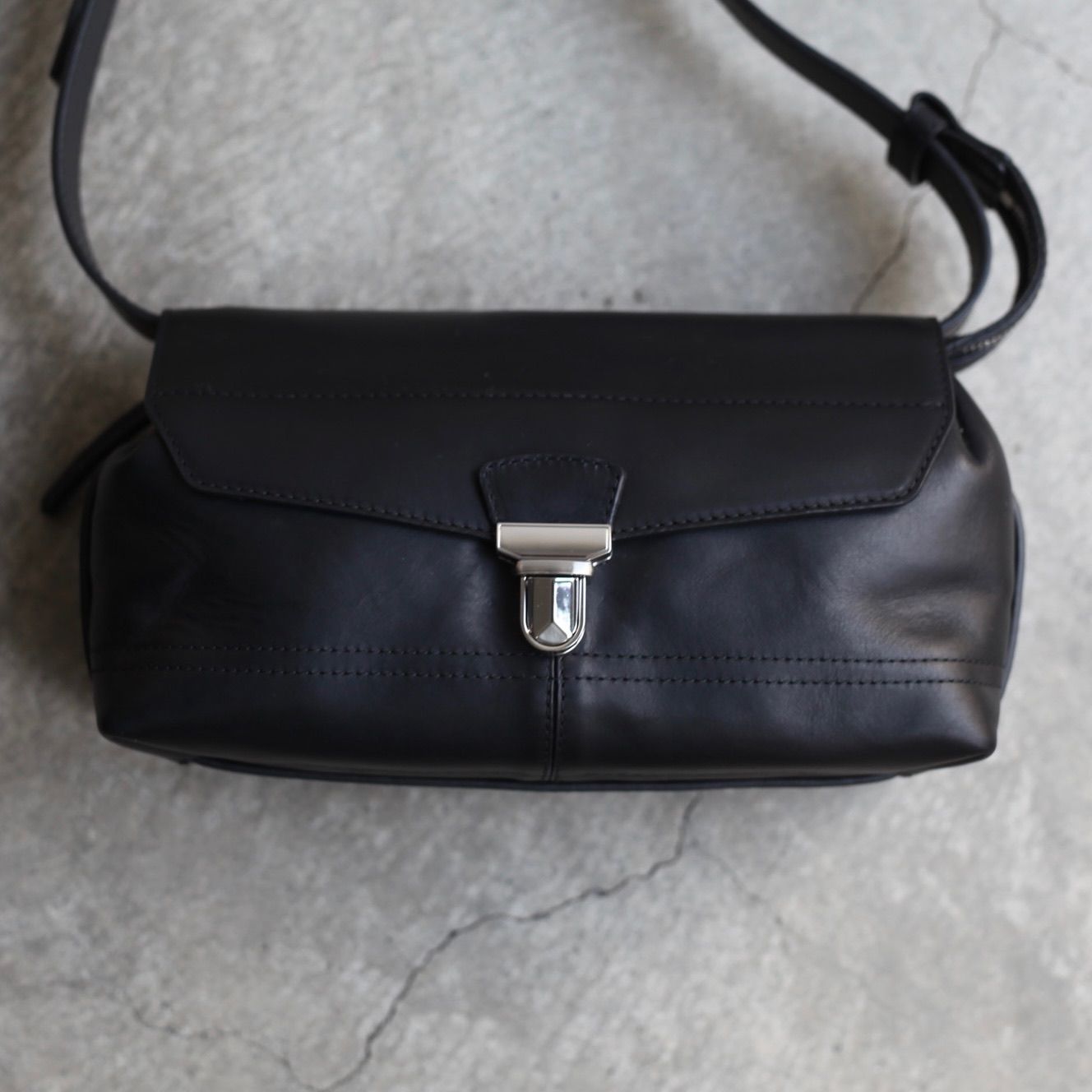 LEMAIRE - 【残り一点】Small Gear Bag(VEGETABLE NAPPA LEATHER