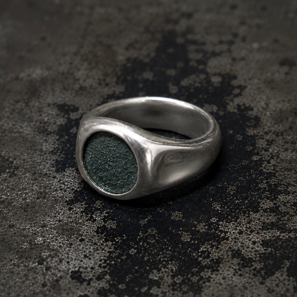 【お取り寄せ注文可能】Leather Jewel Ring
