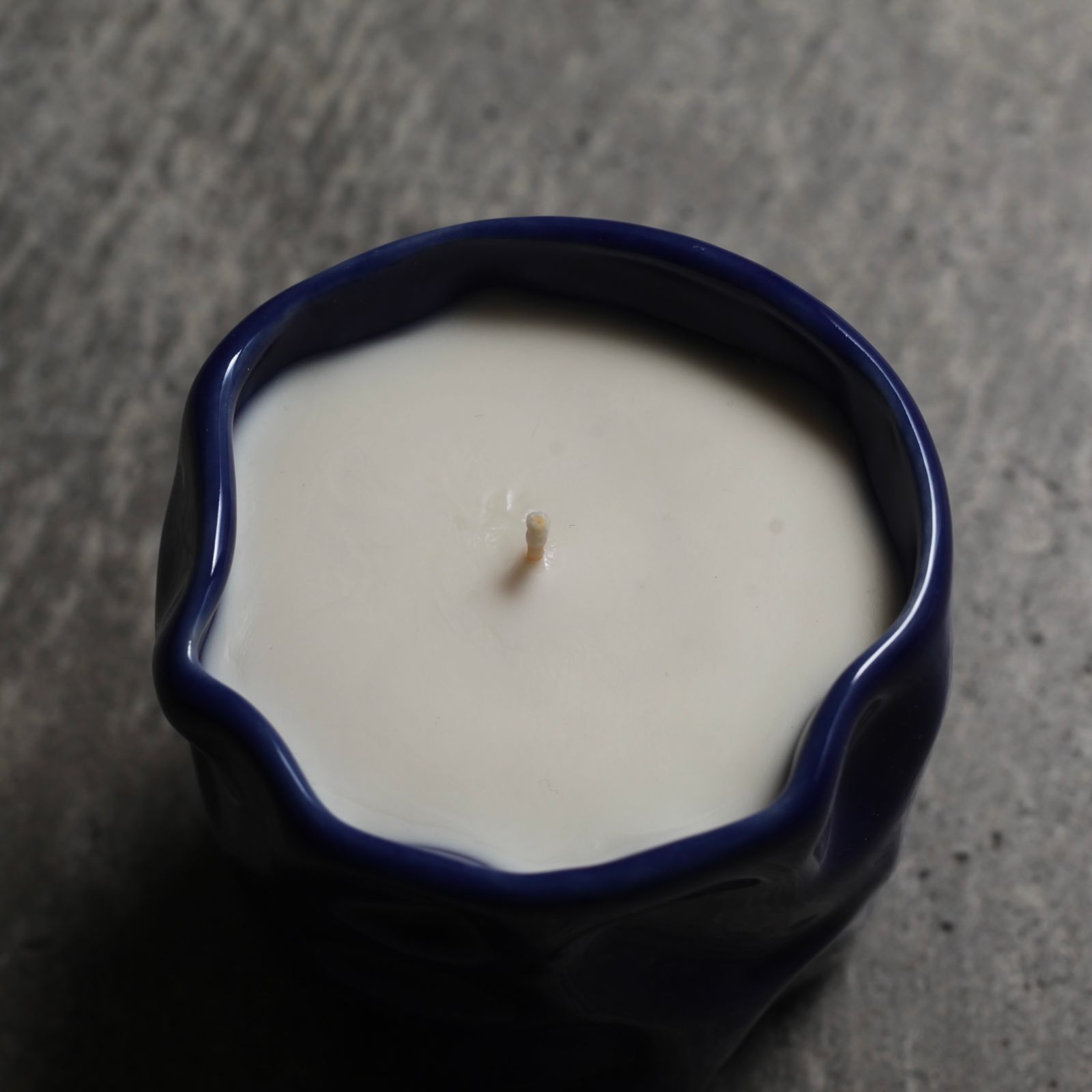 【残りわずか】Cedar Atlas & Ylang Ylang Scented Candle(210g)