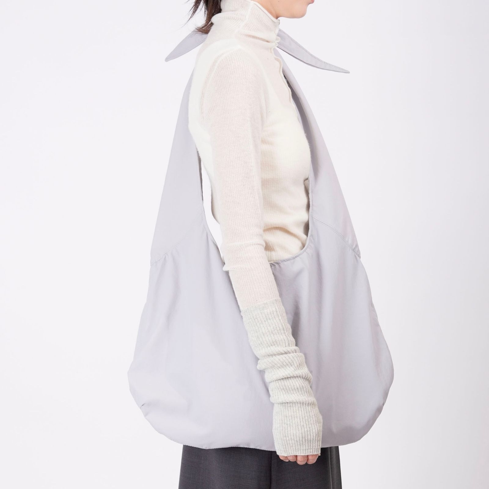 【残り一点】Knotted Nylon Shoulder Bag