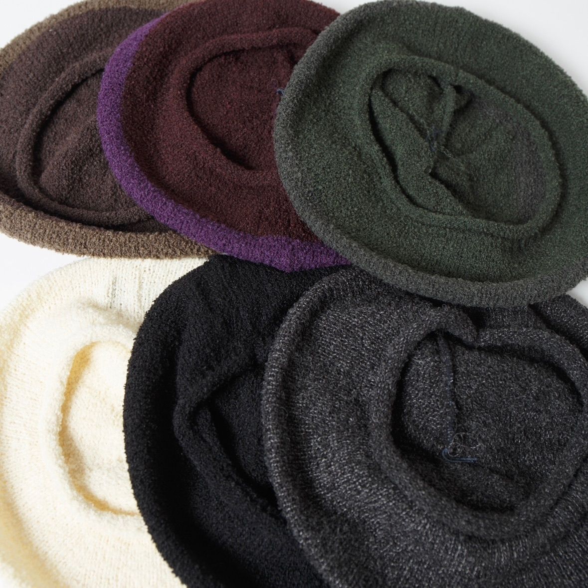 【残り一点】Curling Yarn Beret