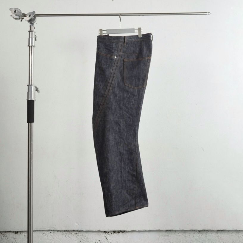 【残りわずか】3D Twisted Wide Leg Jeans