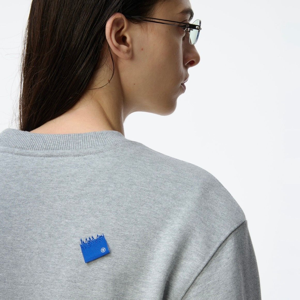 【残り一点】Sig; BL Tag Sweatshirt 01