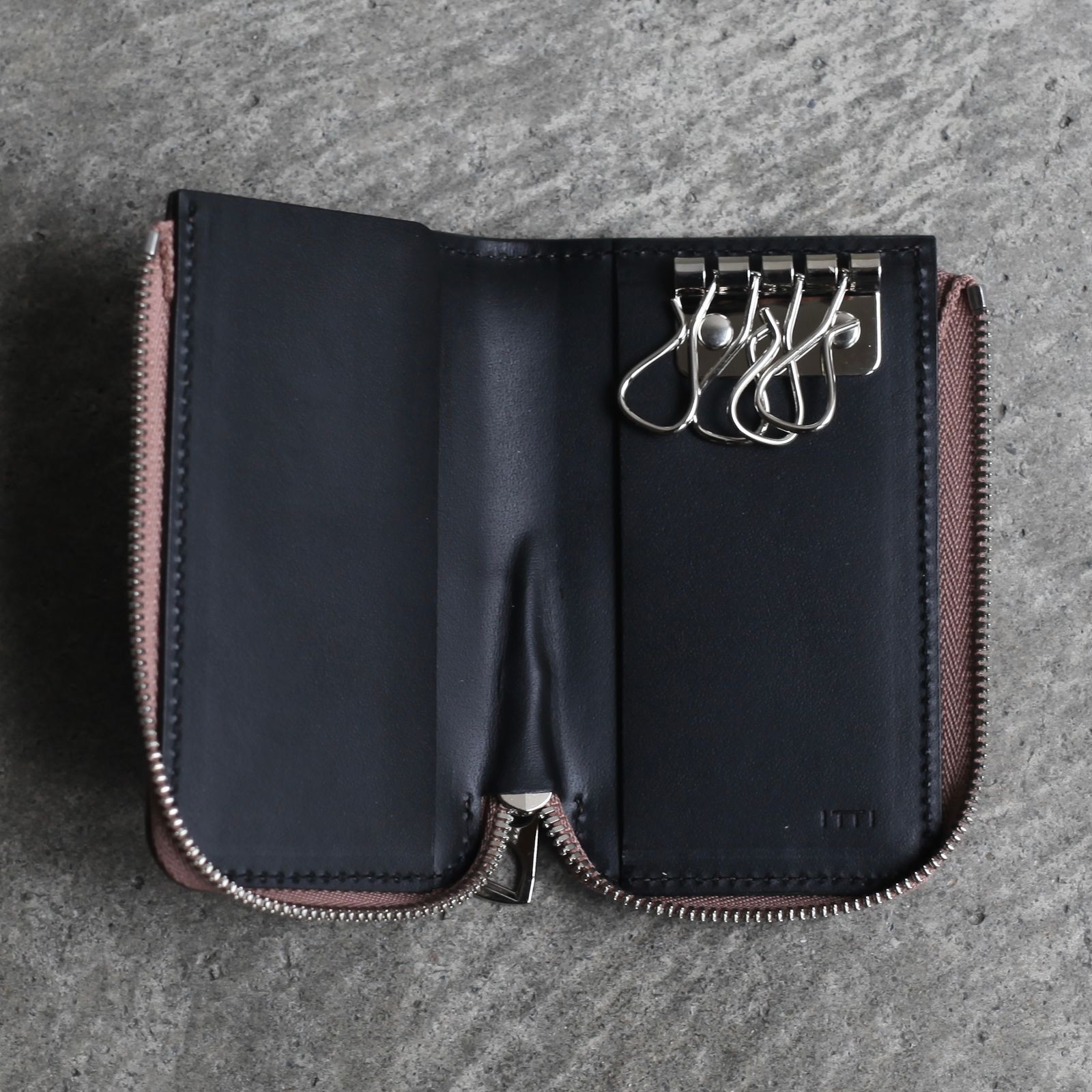 【残り一点】Cristy Keycard WLT(BRIDLE)