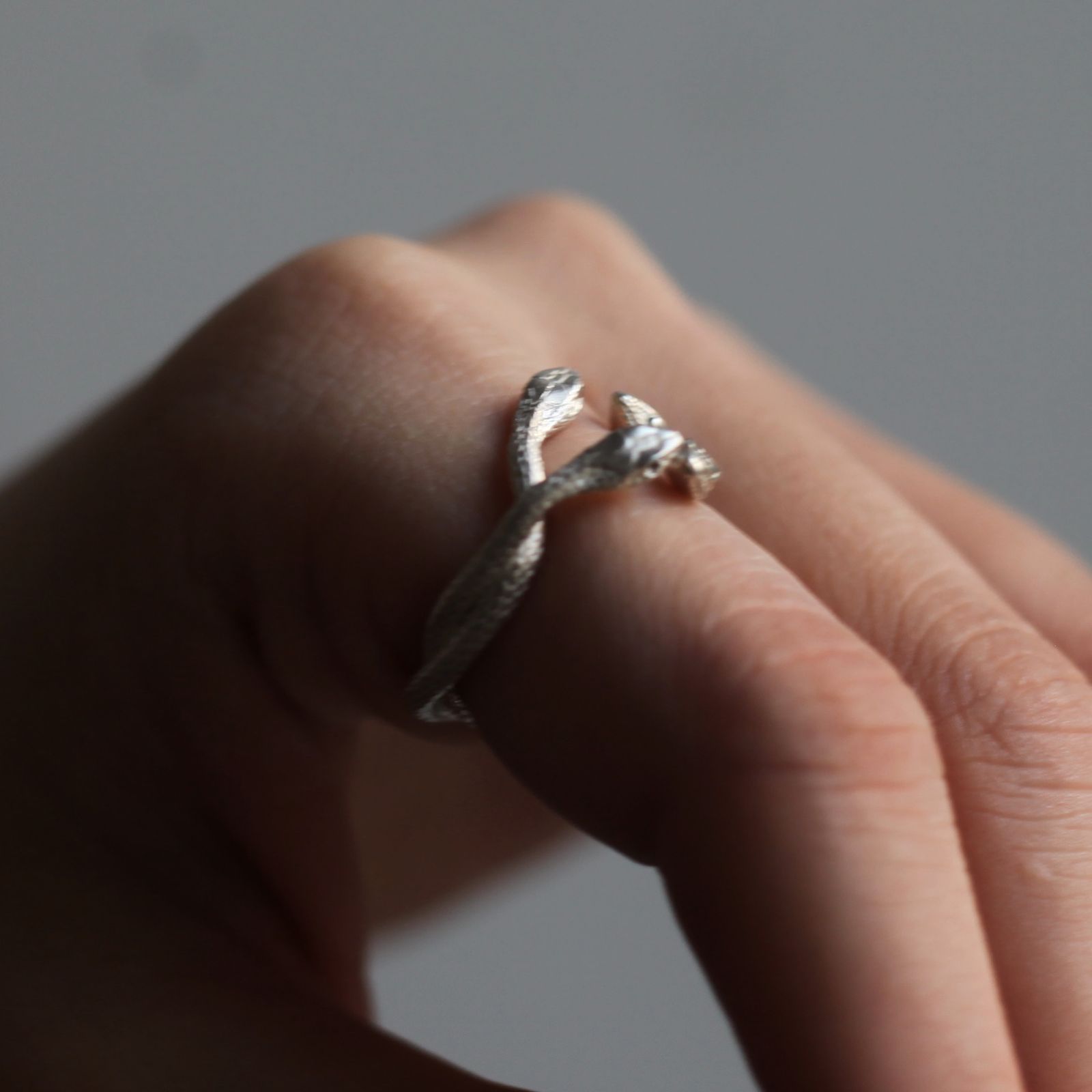 【お取り寄せ注文可能】メデューサ蛇リング(SILVER/ダイヤ)