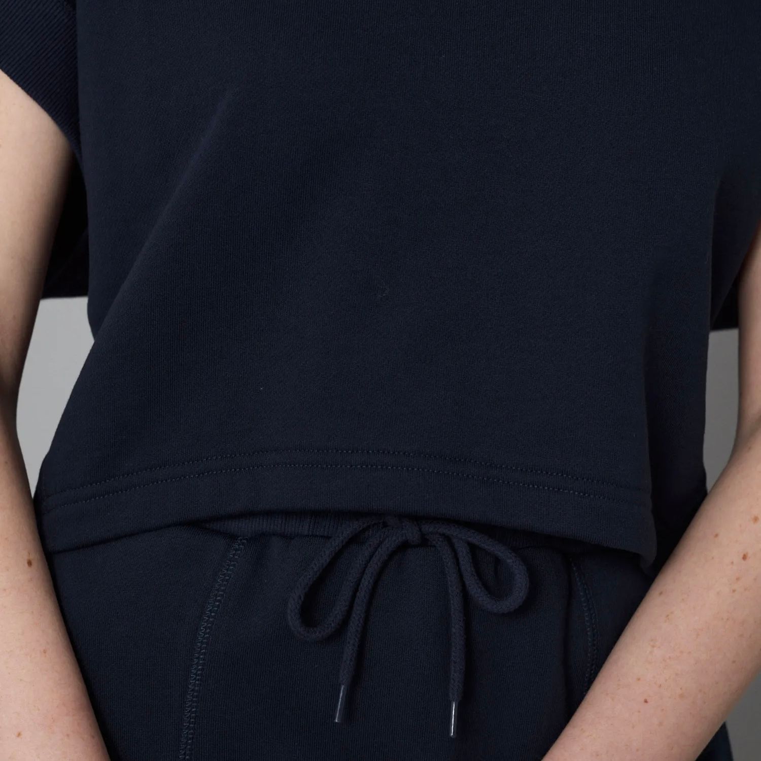 【再販売通知受付可能】Deformation Cut Tops