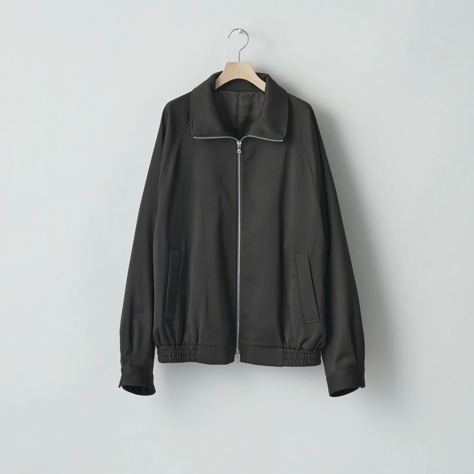 ssstein - 【再販売通知受付可能】W/SI Satin Zip Up Short