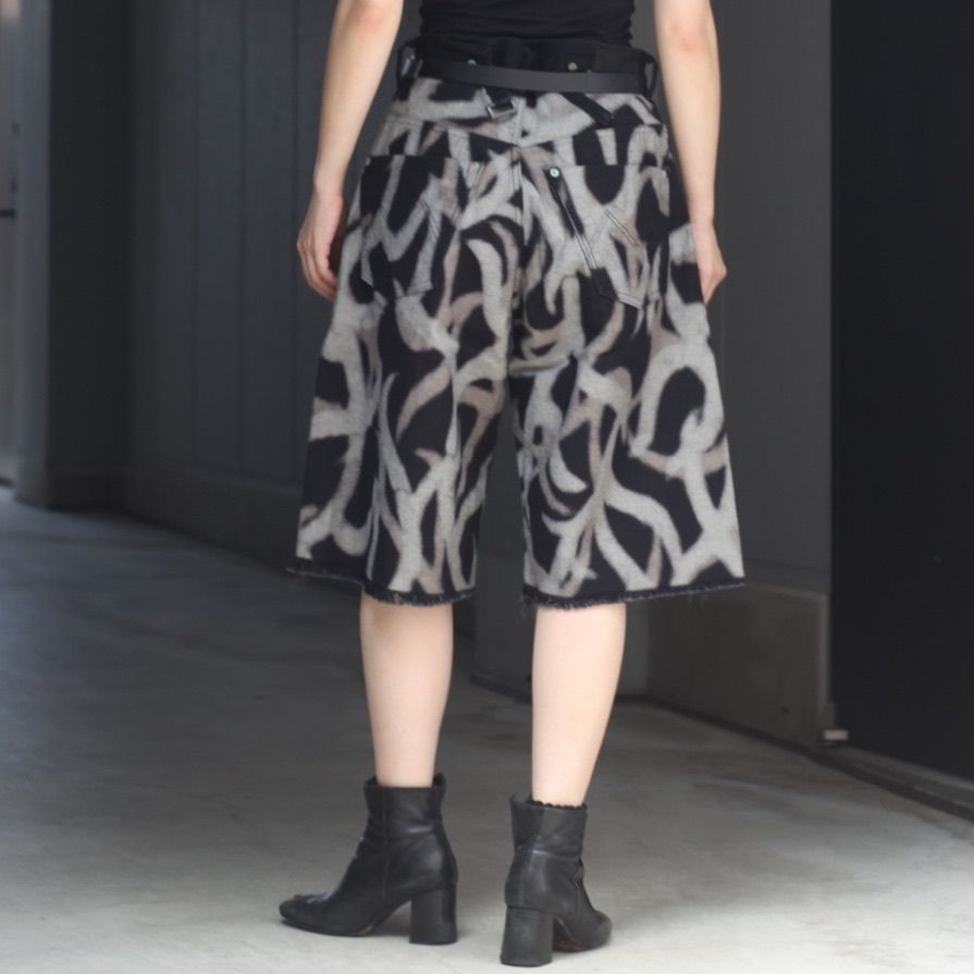 【残りわずか】Cut Off Heavy Short Wide Jeans(DISCHARGE PRINTED ASAT CAMO)
