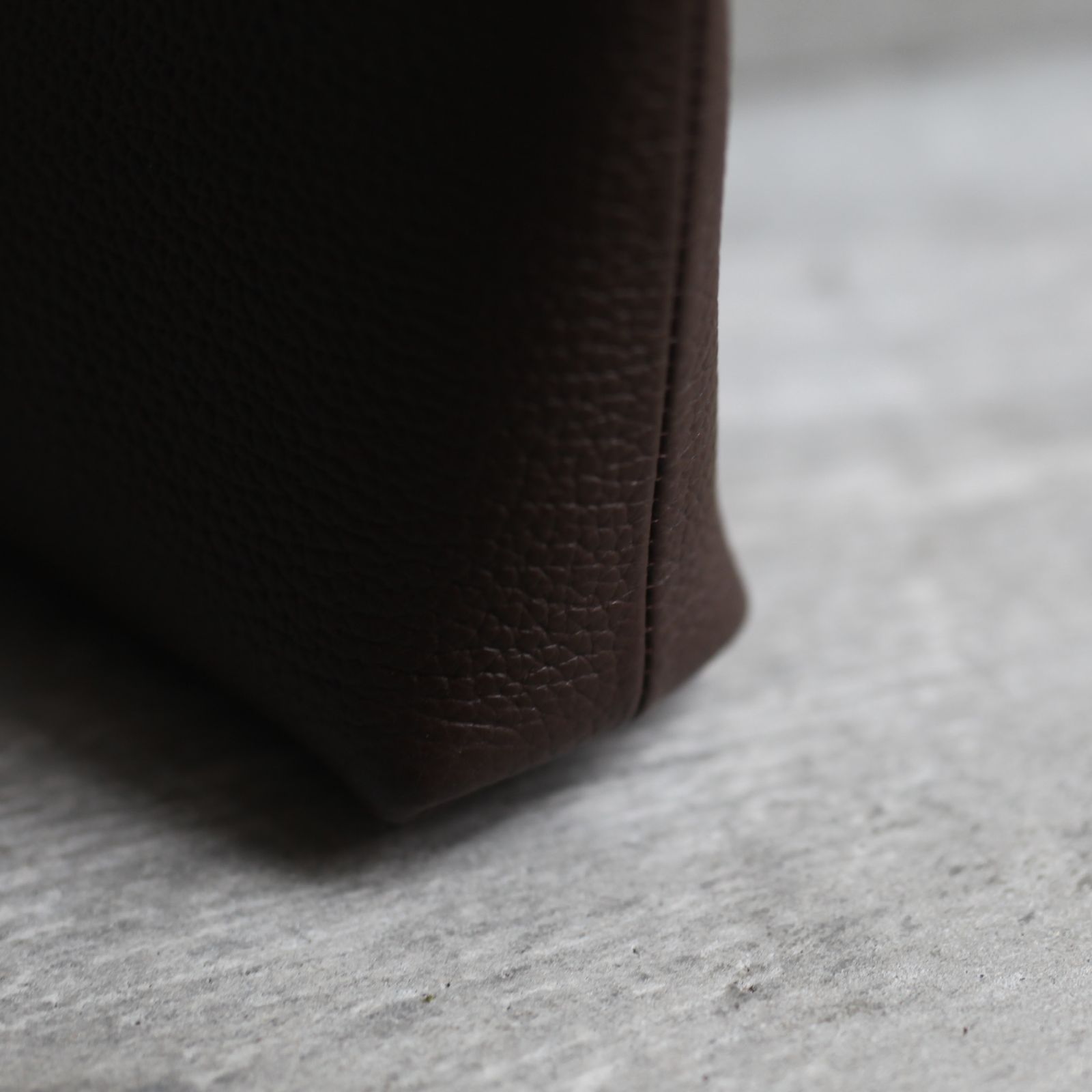 【再販売通知受付可能】Pouch_M(DARK BROWN)