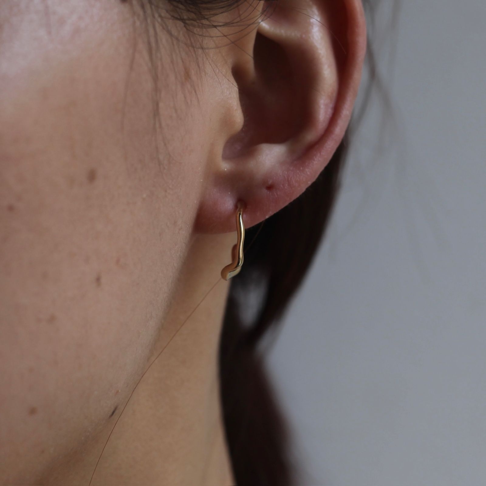 【残り一点】Branch Hoop 1.2cm(GOLD)