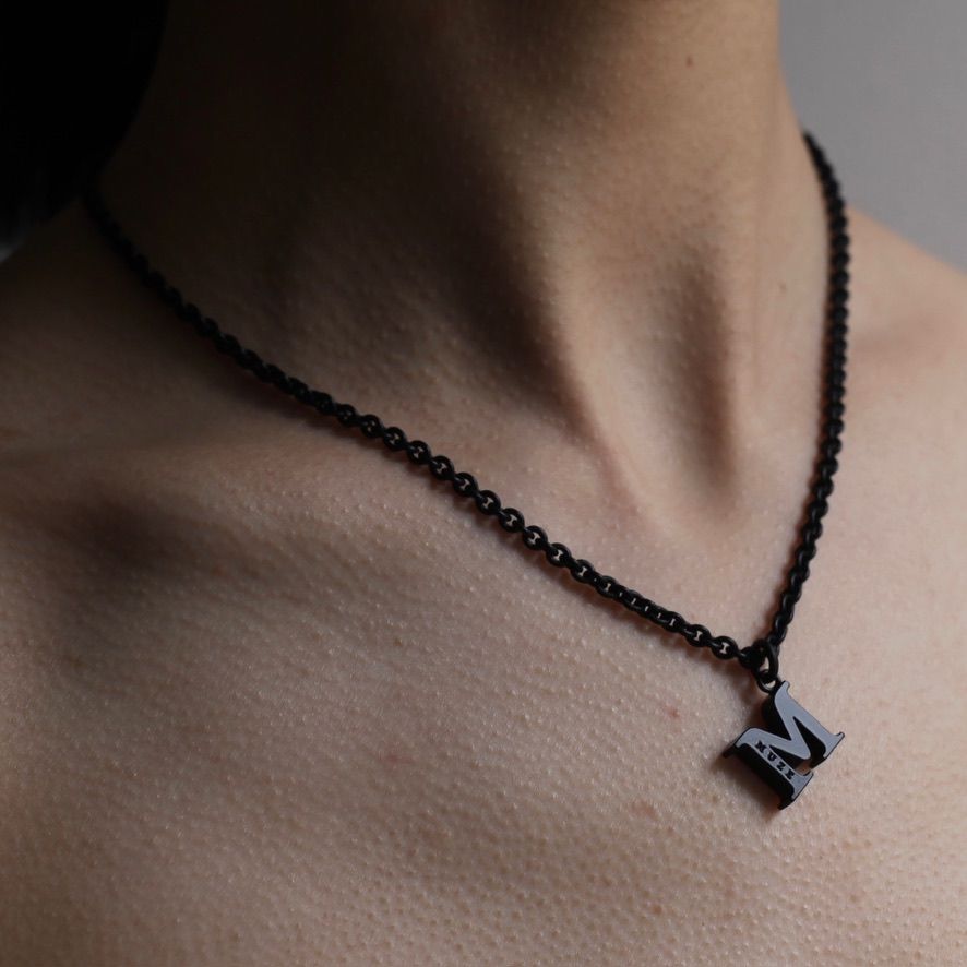 MUZE - 【残り一点】M Logo Necklace(SHINY BLACK) | ACRMTSM ONLINE STORE