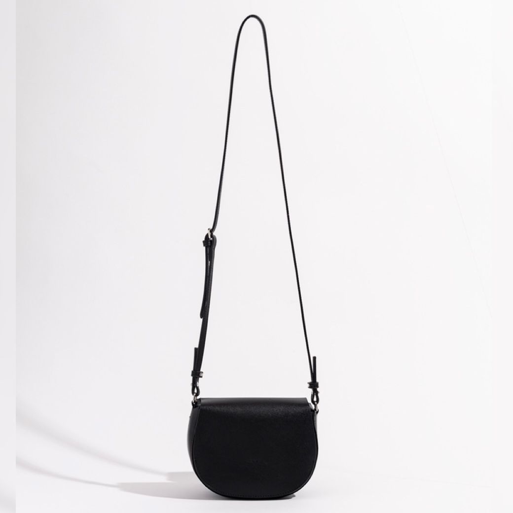 【残りわずか】Cross Body Bag