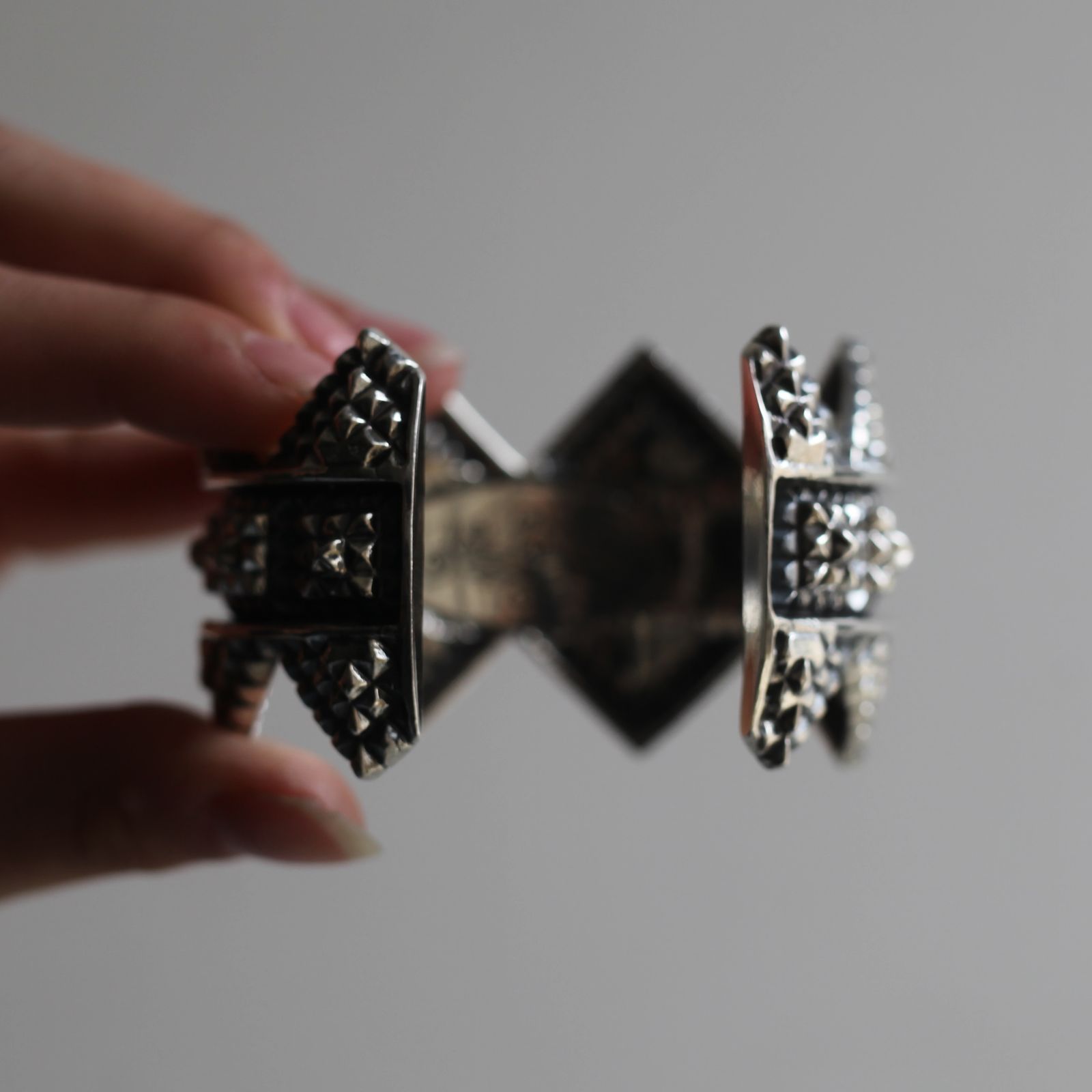【お取り寄せ注文可能】Triangle E Bangle(SILVER)