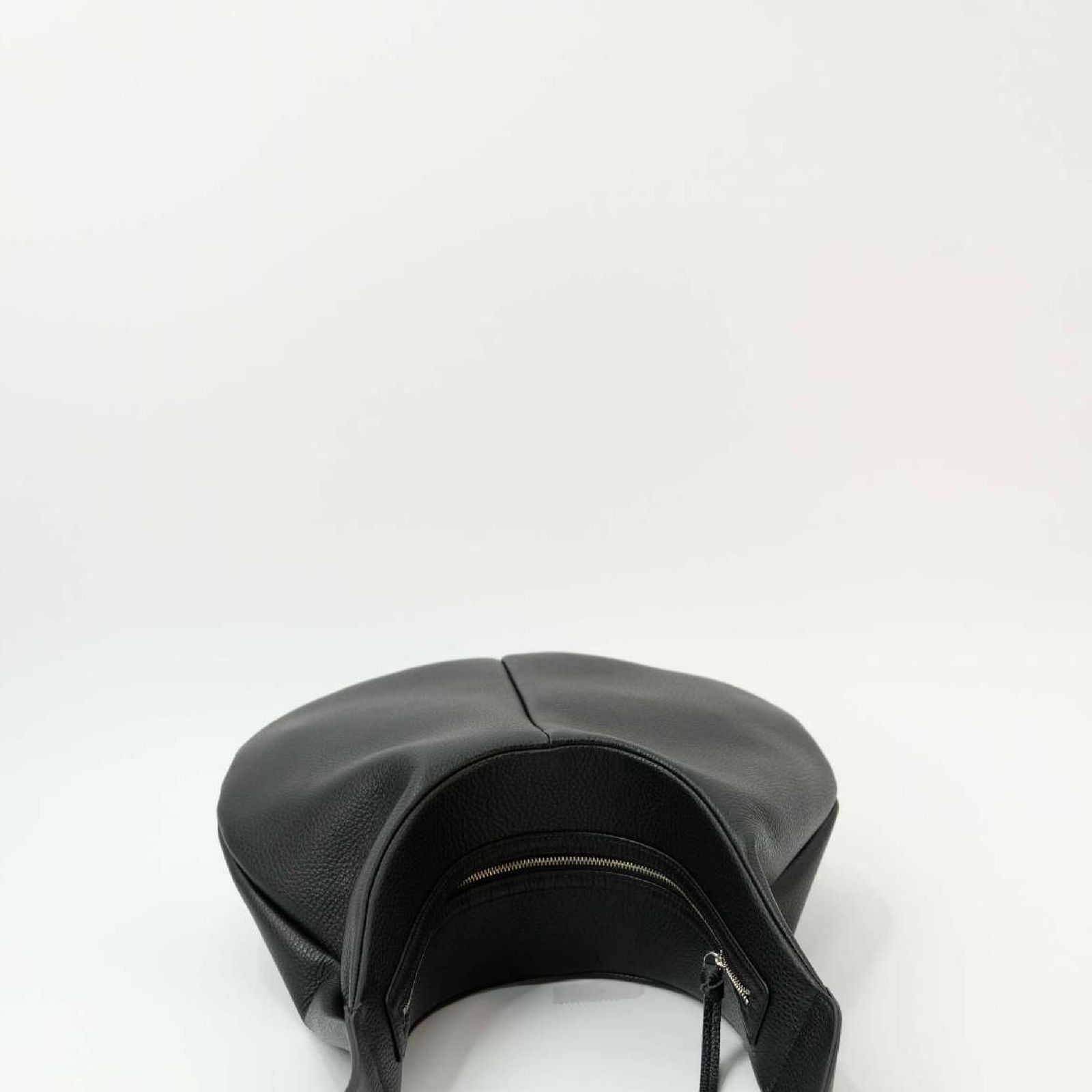 【残りわずか】Round Shoulder