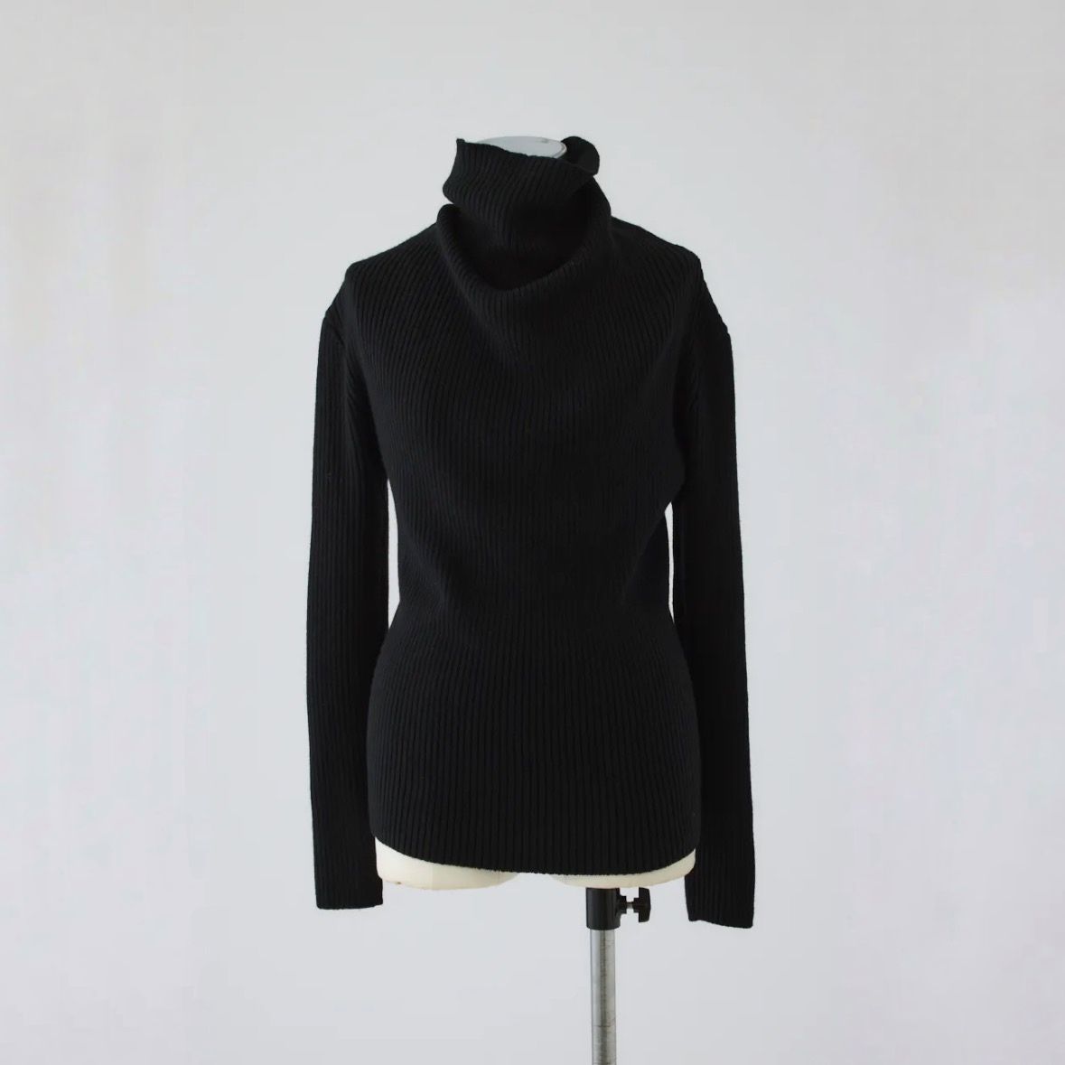 【残り一点】Back Shoulder Rib Knit Tops