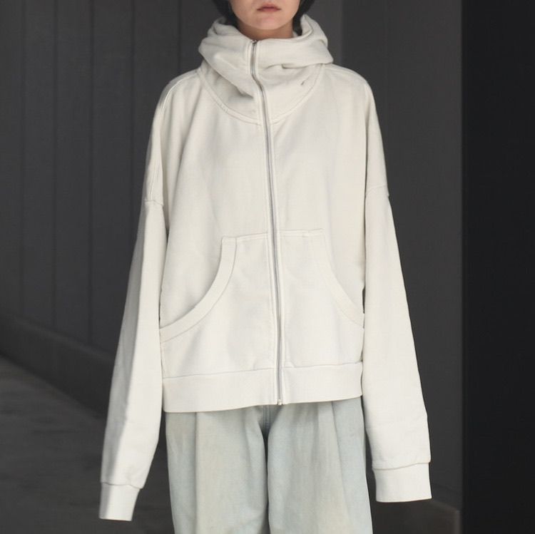 【残りわずか】Full Zip