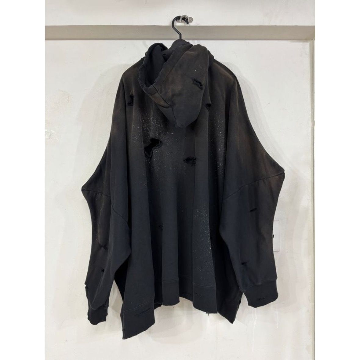 【残り一点】Destroyed Devil Zip Hoodie