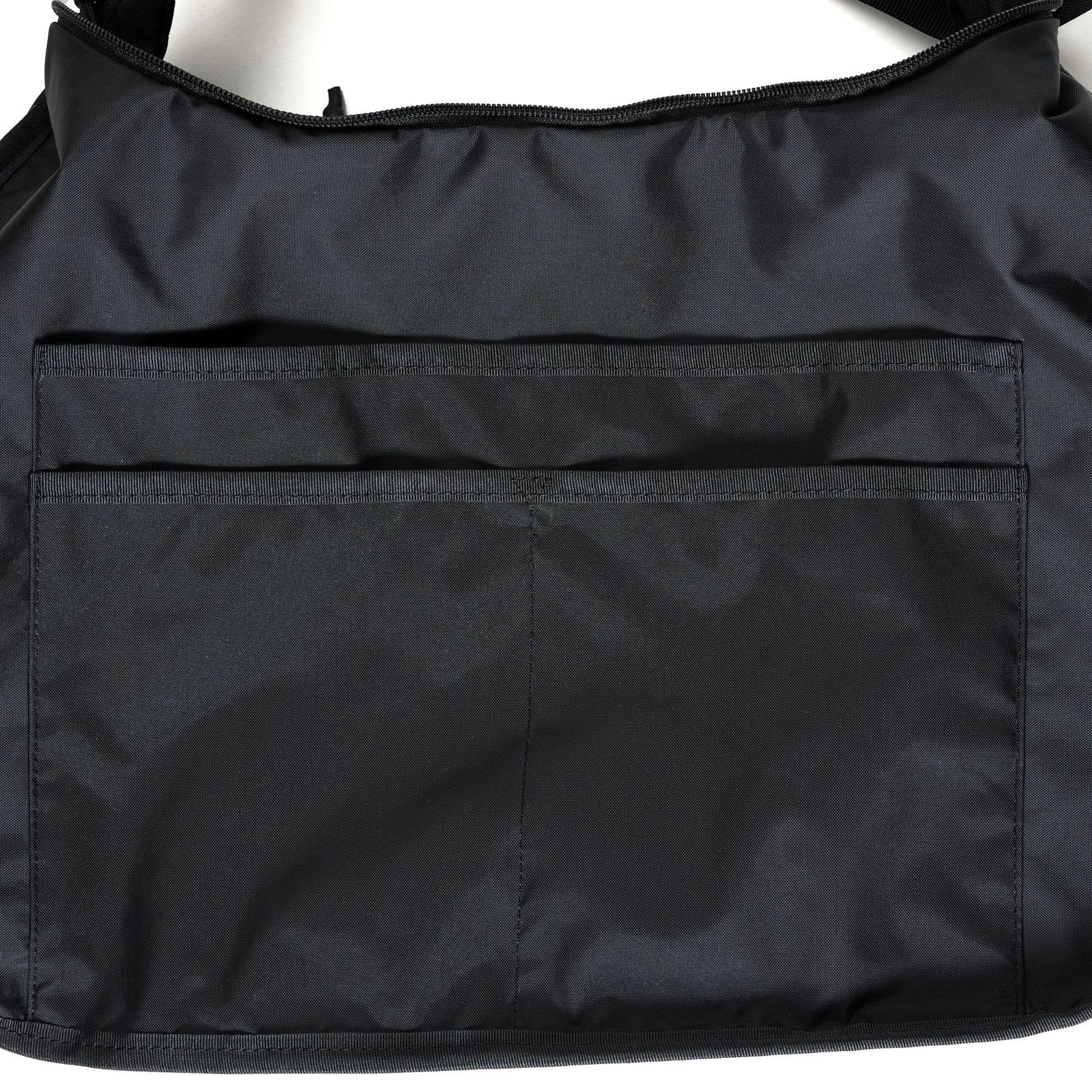【再販売通知受付可能】Multi Pocket Shouder Bag(LARGE)