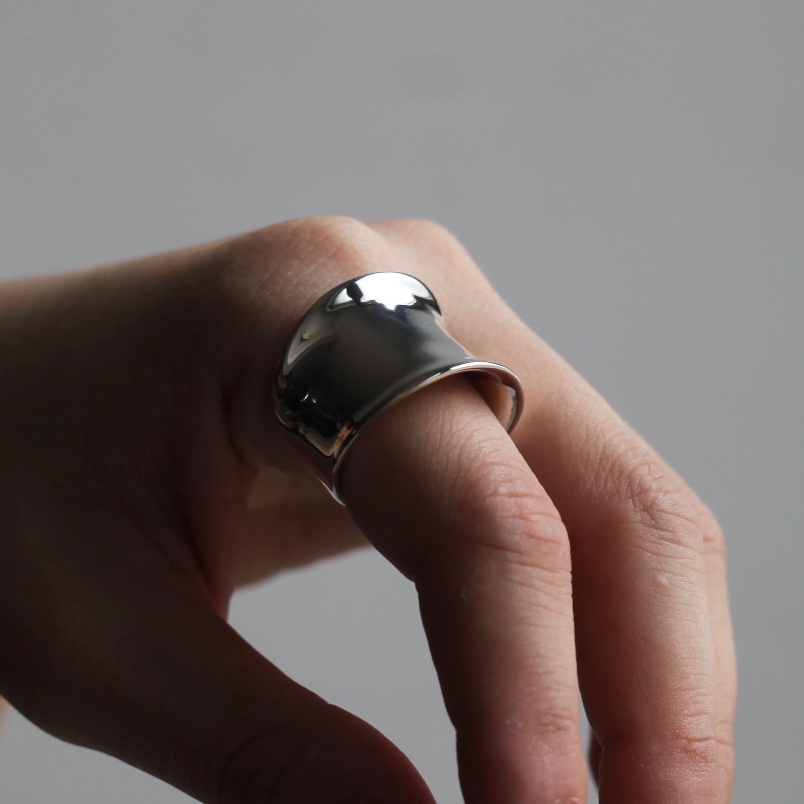 【残り一点】Streamline Ring Large(SILVER)