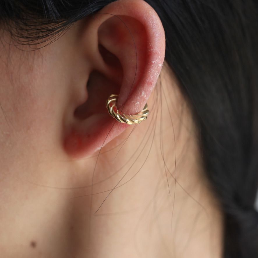 【残り一点】Press Earcuff_M 片耳用(GOLD）