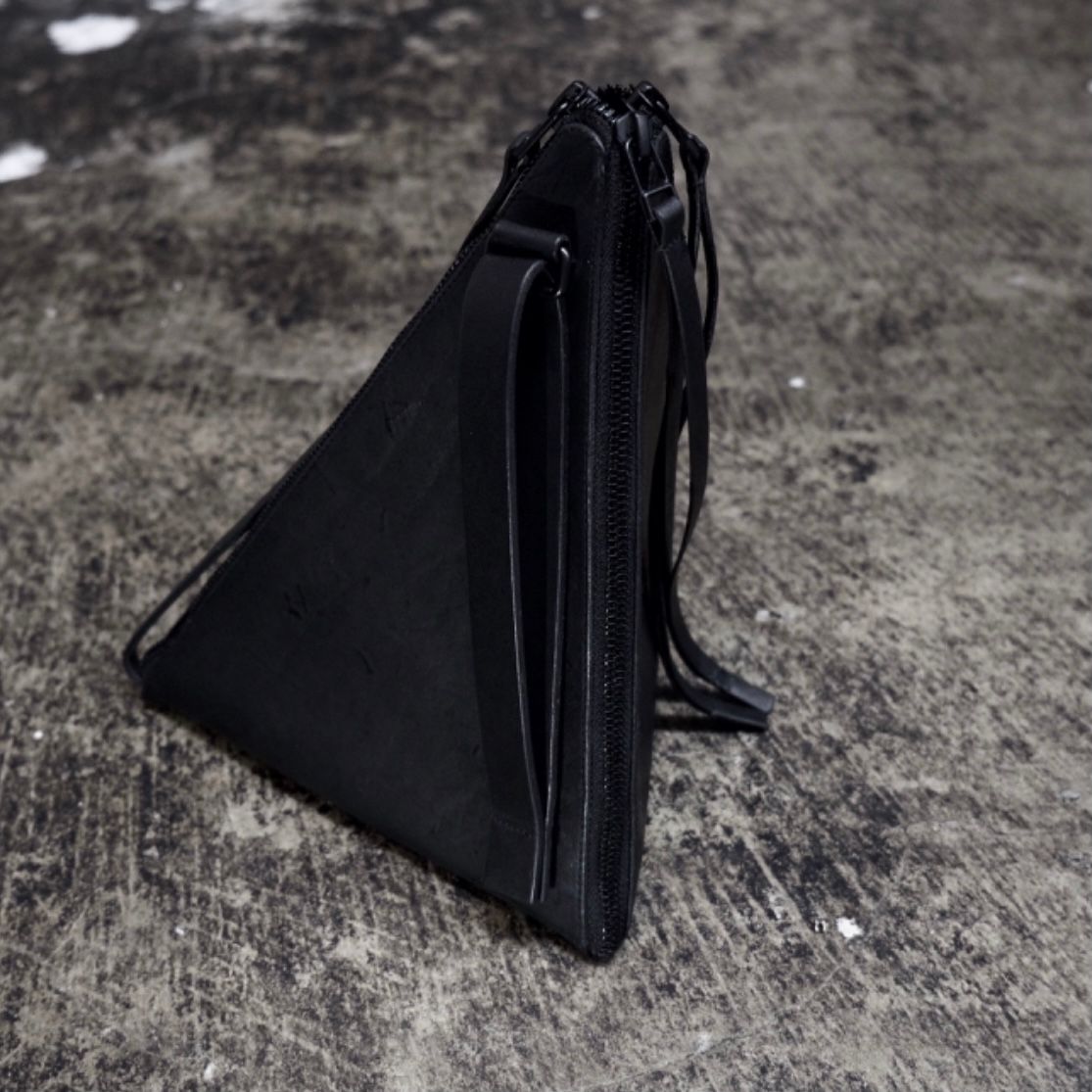 【お取り寄せ注文可能】Triangular Prism Bag