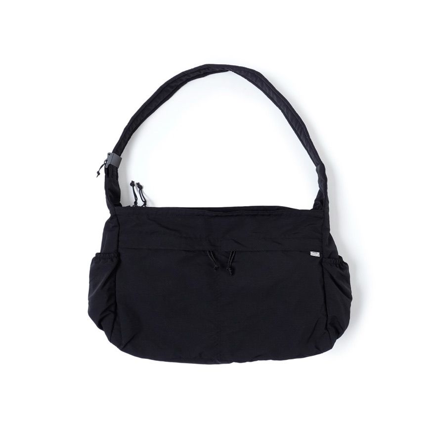 【残り一点】Big Nylon Shoulder Bag