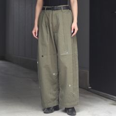 【残り一点】ワンウォッシュ花柄刺繍ツータックワイドパンツ