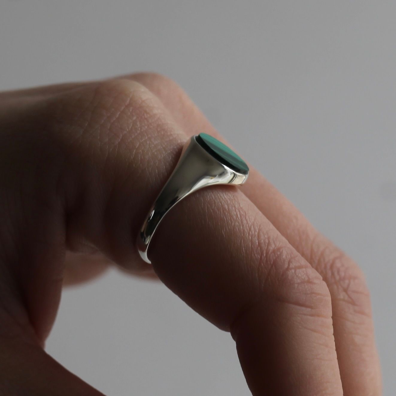【残り一点】Signet Oval Ring M(MALACHITE)