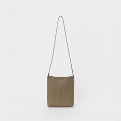 【再販売通知受付可能】Piano Shoulder Small(TAUPE)