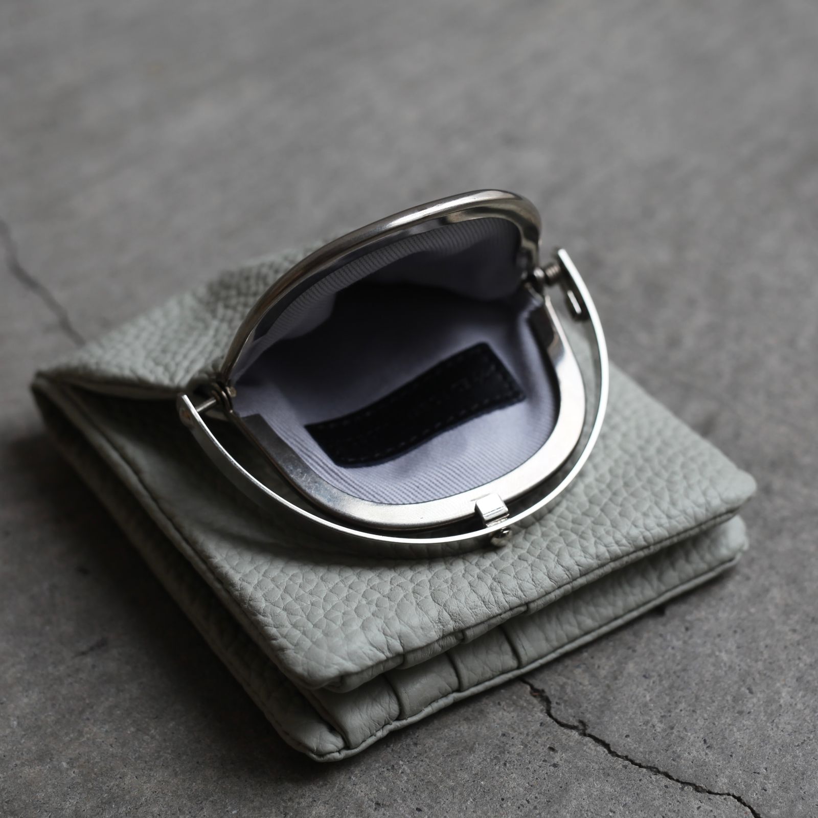 【残り一点】Frame Half Wallet(ODD_COW)