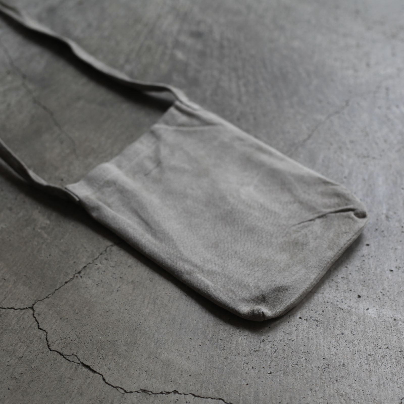 【再販売通知受付可能】Pig Shoulder Small(LIGHT GRAY)