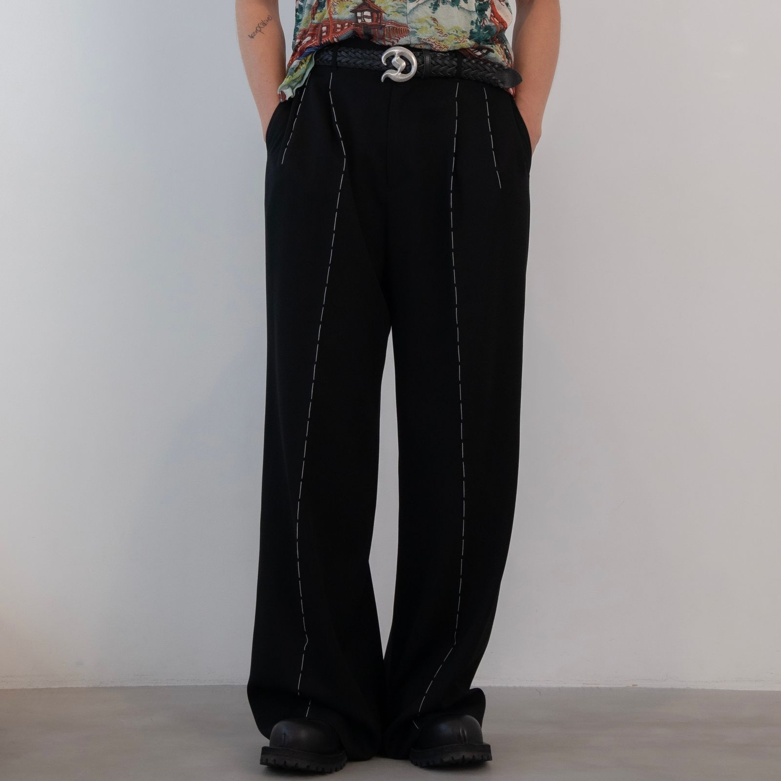 【残り一点】"Hand Stitch" Dress Wide Slacks