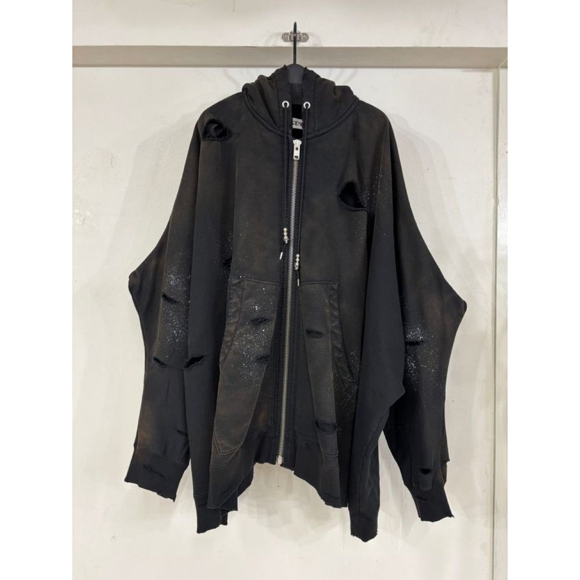 【残り一点】Destroyed Devil Zip Hoodie